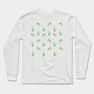 Robin Birds and Snowdrops Pattern Long Sleeve T-Shirt